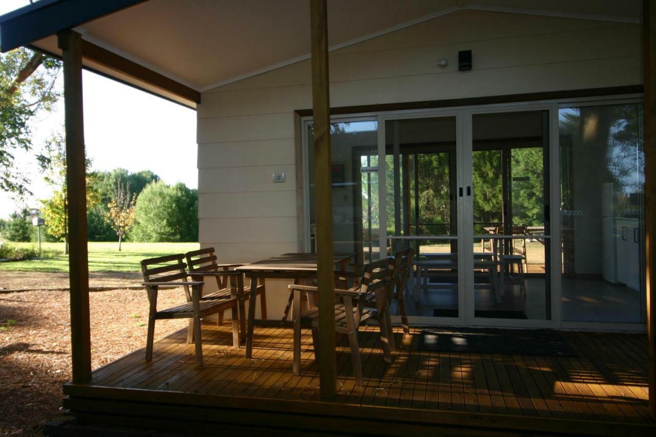 Millicent Hillview Caravan Park Dış mekan fotoğraf